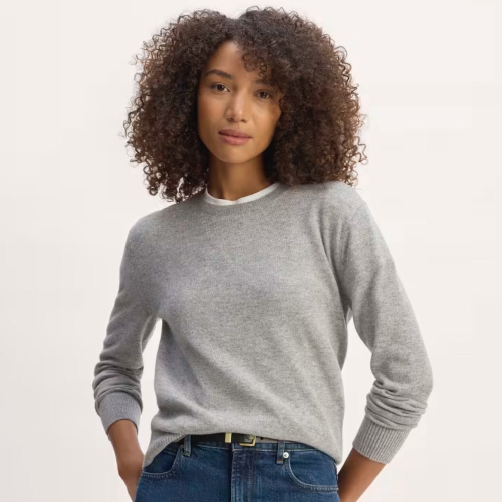 Everlane Classic Crew Grey Cashmere Sweater size S
